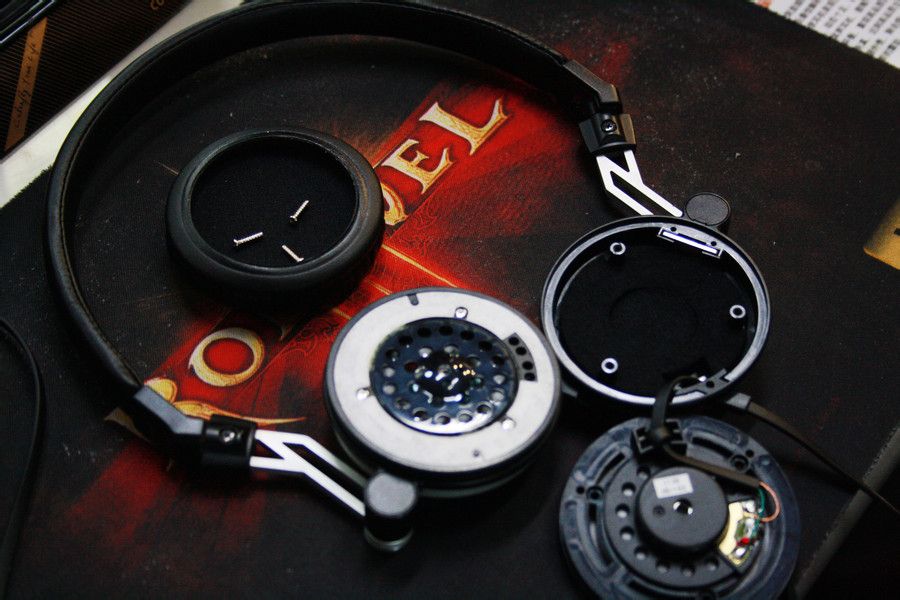 耳机的线怎么重新接,断线怎么接线不伤线