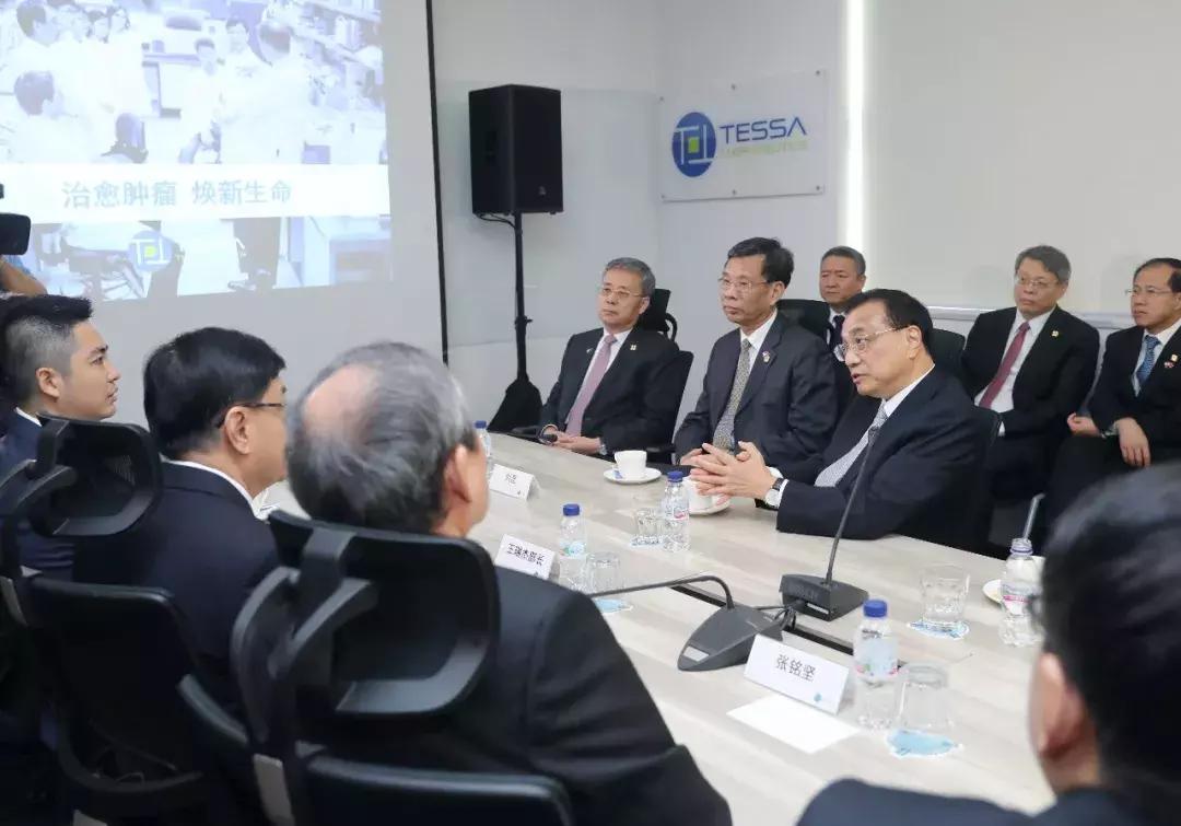 李克强密集外事间隙抽空考察新加坡最新癌症疗法