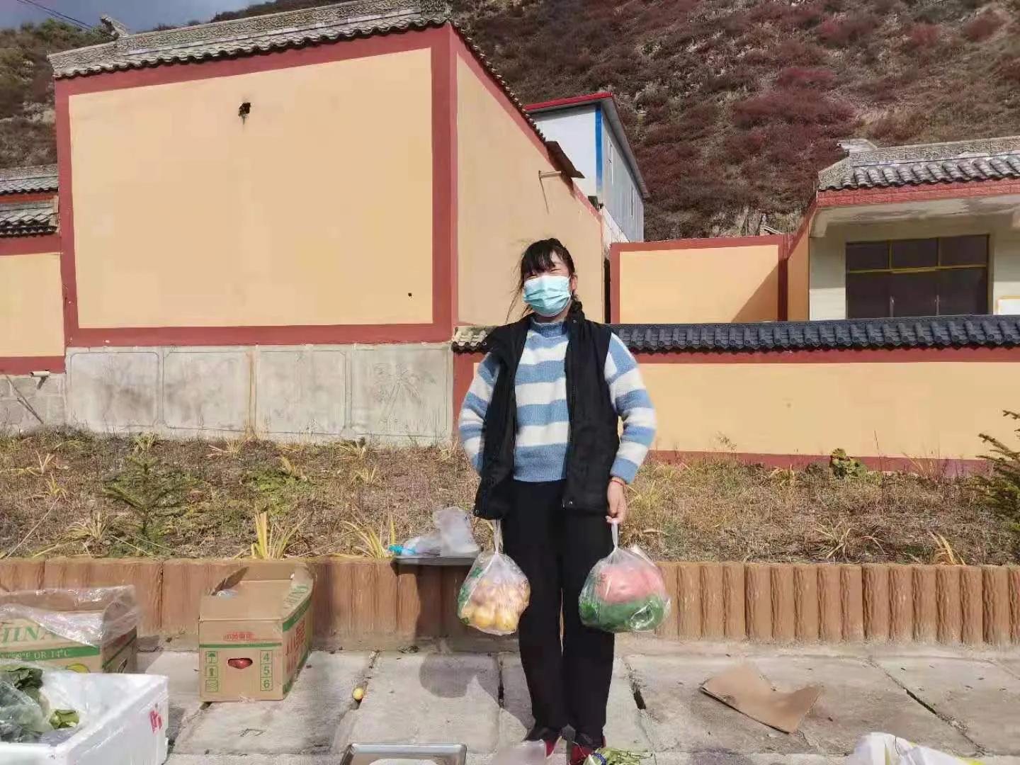 宕昌县韩院乡：“代购”让村民安心“宅”家防疫