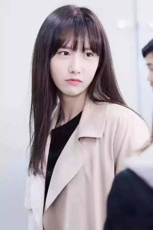 刘海和发型怎么搭,才能显得脸小?各路明星给你示范