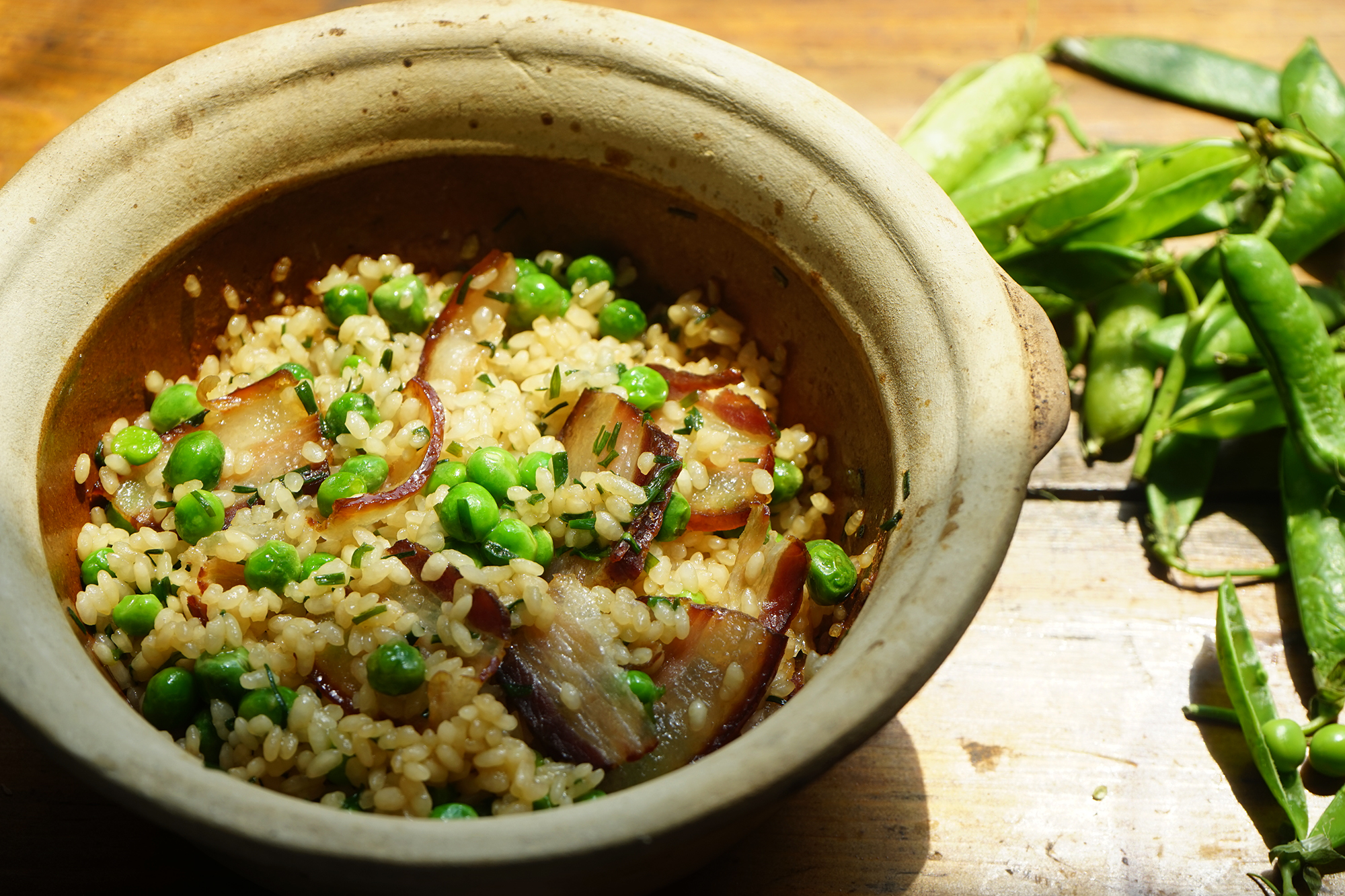 米饭咋吃最好吃,米饭这样吃真过瘾简单美味又快速