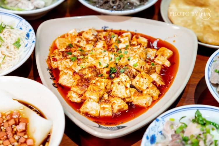 上海排队1000+的肖四女乐山跷脚牛肉终于来武汉啦