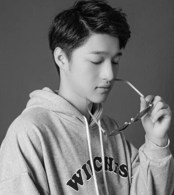 怎样打和平精英最稳吃鸡率最高,吃鸡和平精英如何让路人带你吃鸡