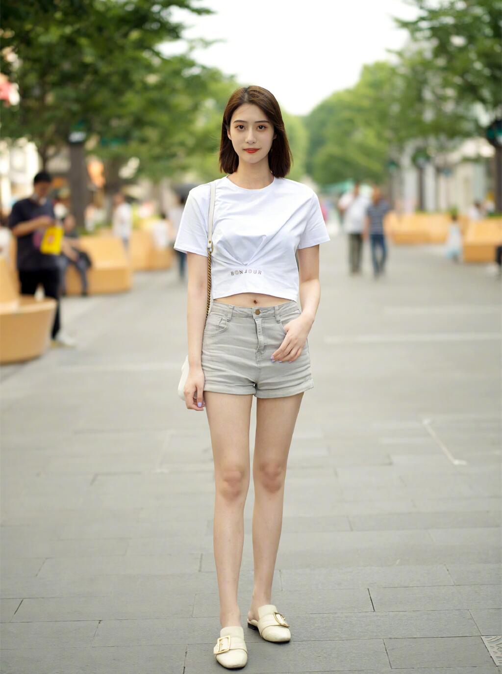 今年流行的夏天鞋子搭配,夏夏穿搭的鞋子