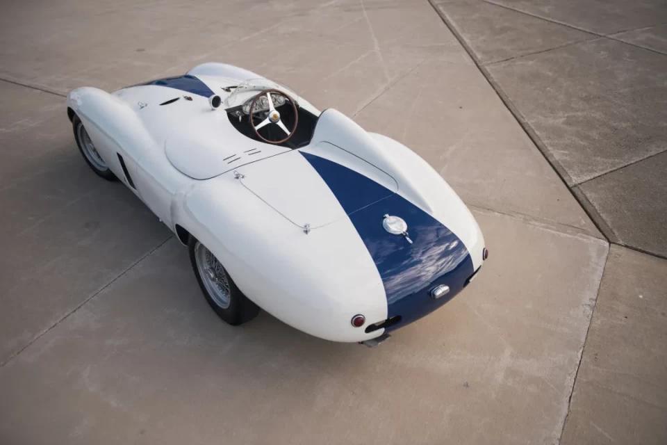 也只能给你洗洗眼！法拉利高级定制项目车型大赏