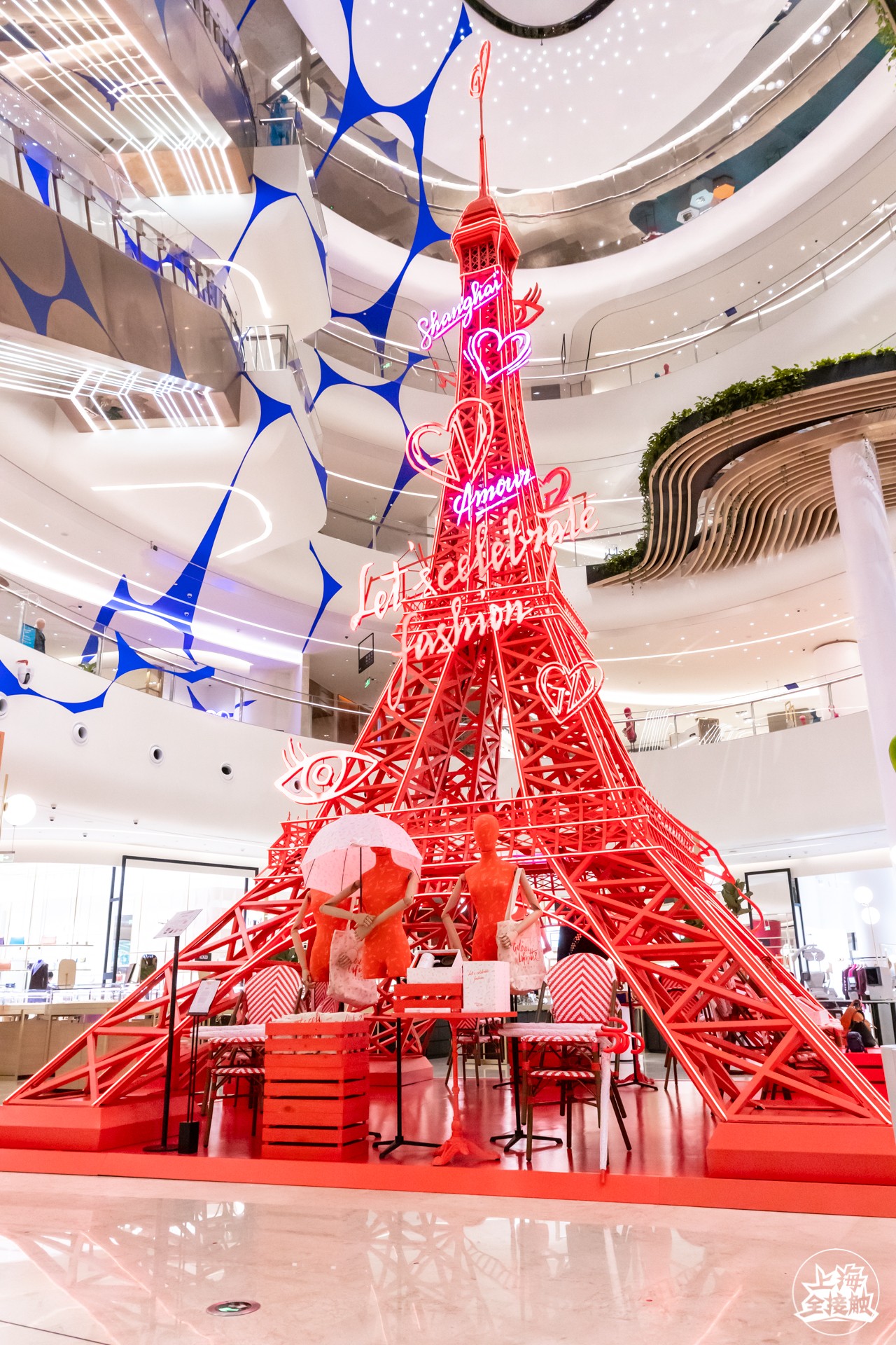 老佛爷百货中国第二店营业,走进上海老佛爷百货