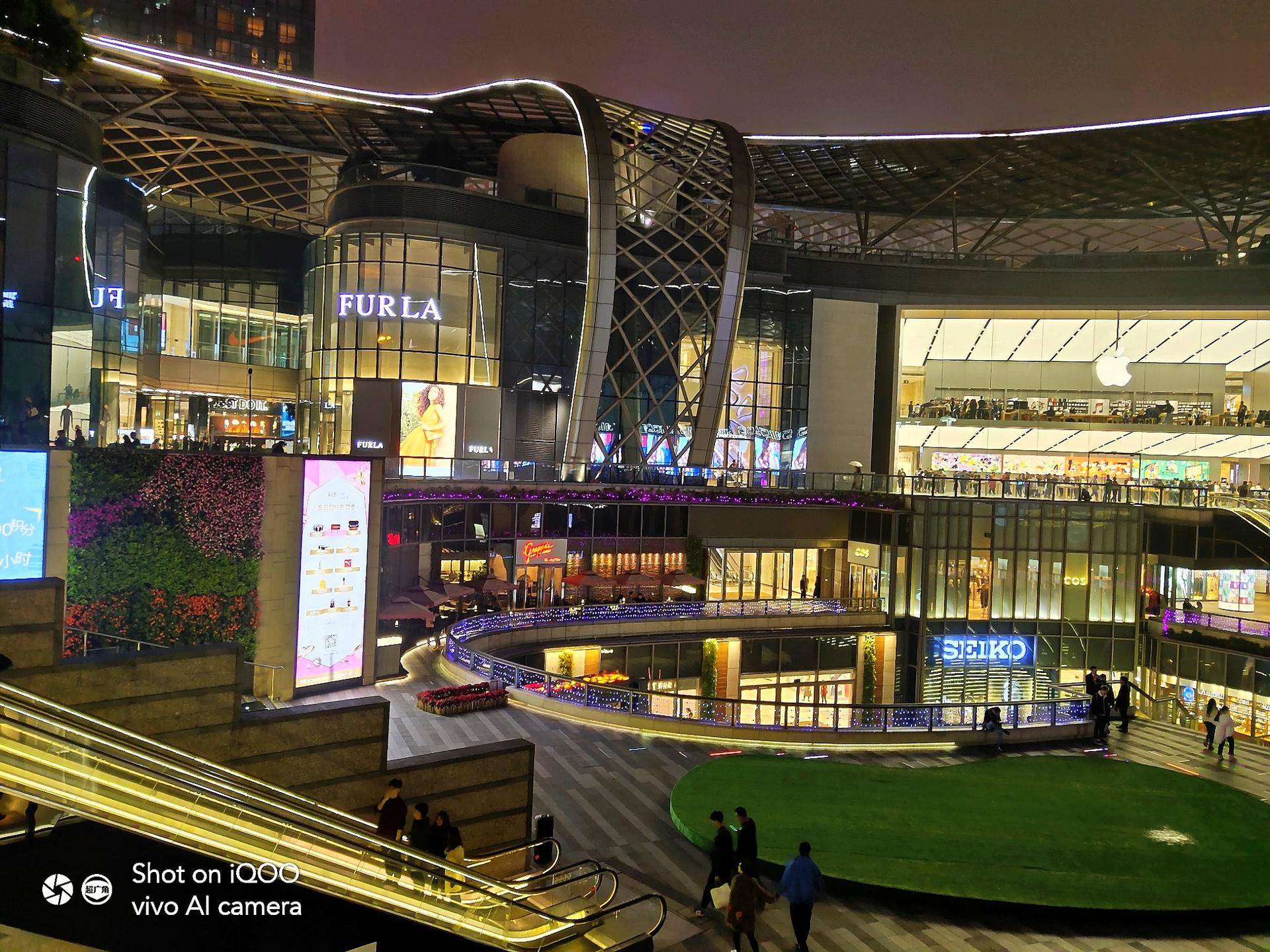 低价高配的iqoo手机测评,便宜的iqoo手机测评