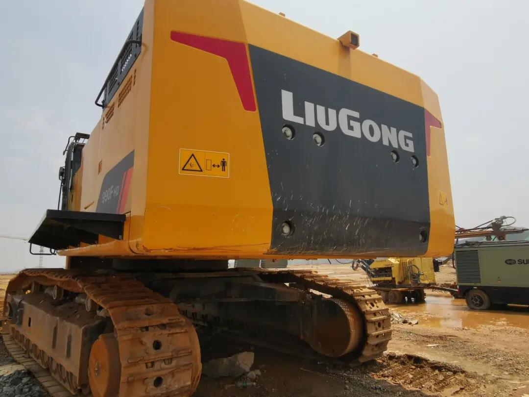 PK掉“两广神机”，柳工成广西梧州莫老板首选品牌