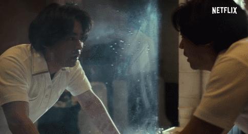 他拍过100多部电影,他拍了很多部电影英文