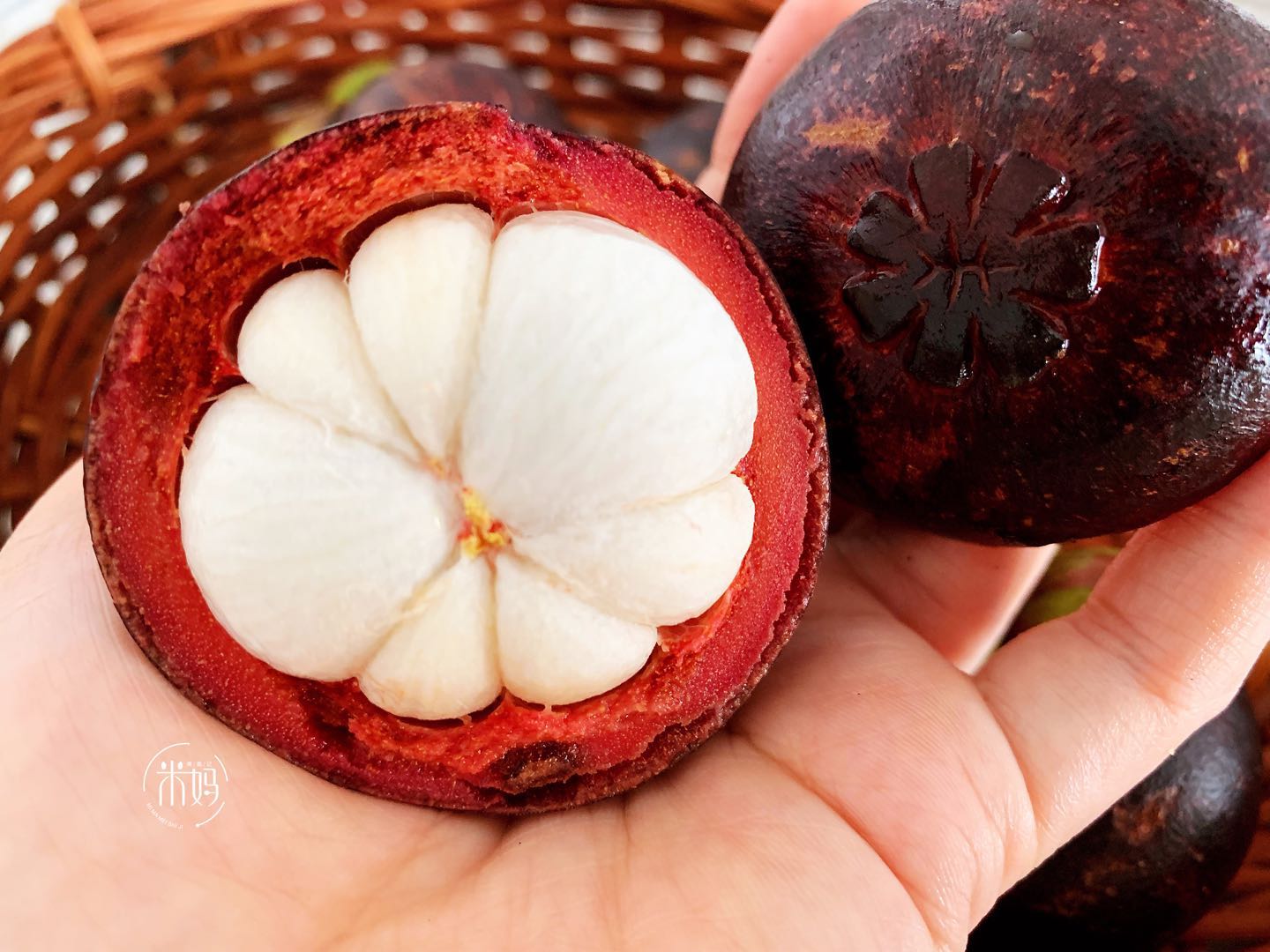 山竹选皮厚还是皮薄,山竹是挑红的还是黑的
