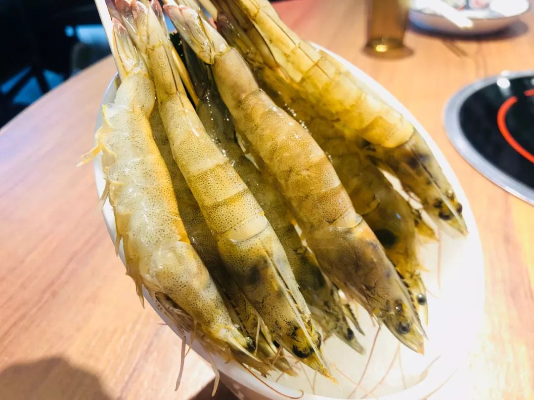 香港帅哥为了爱情来郑州，也带来了香港地道花胶鸡