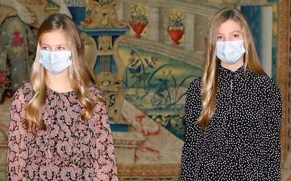 西班牙王后莱蒂齐亚穿着,西班牙王后莱蒂齐亚穿红装