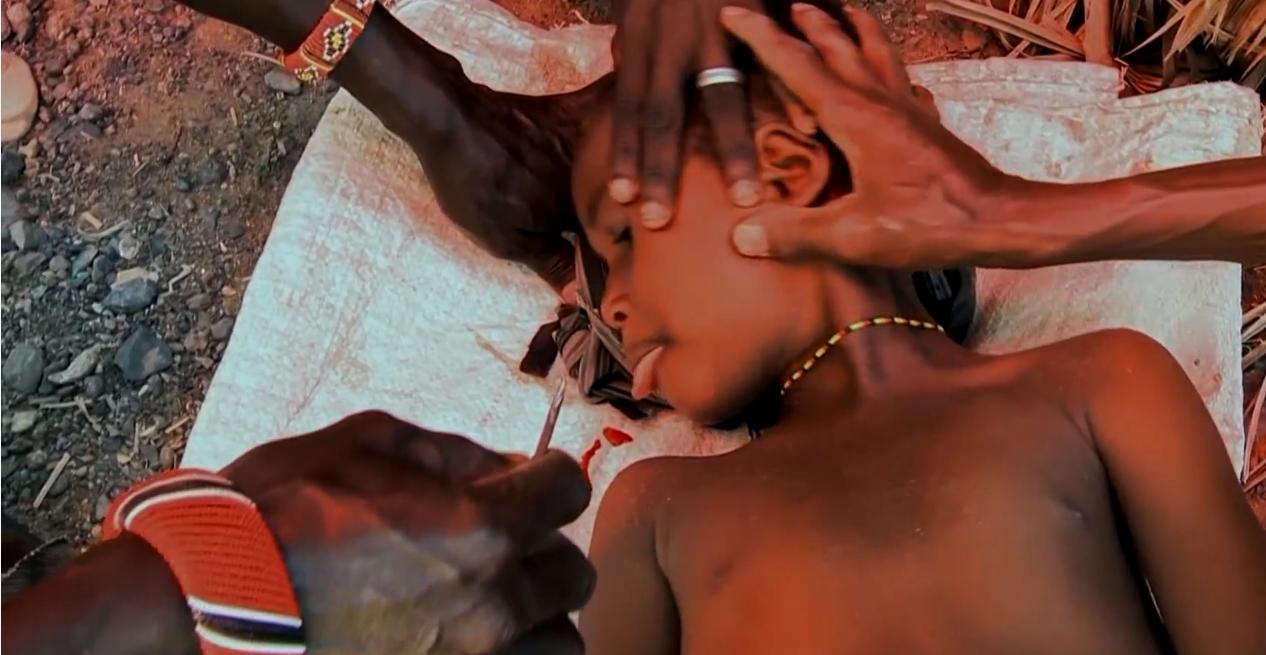 只吃鱼的非洲部落,没鱼就捕杀鳄鱼吃,从不吃其他的