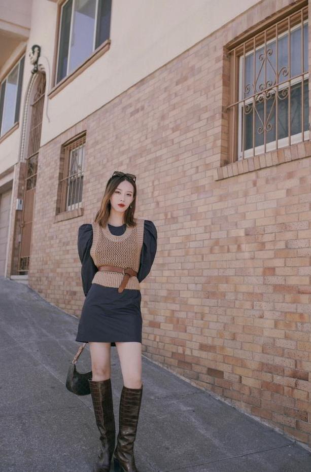 枫叶适合什么颜色的衣服,红叶穿什么颜色衣服好看