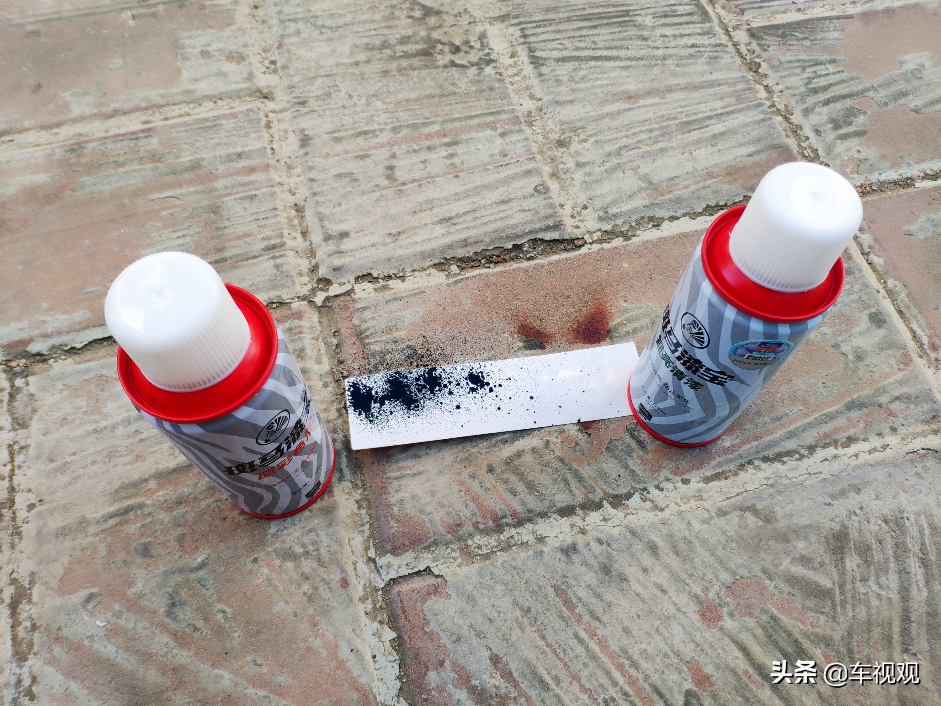 刮蹭车漆修补喷漆流程,黑车漆被刮怎么用自喷漆修复