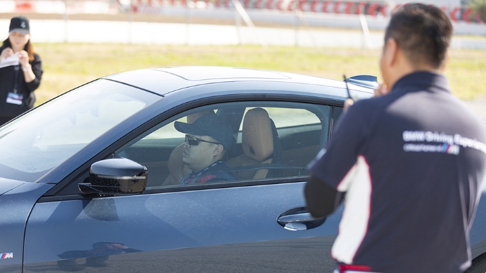 全新一代宝马4系最新消息,最新款宝马一系试驾感受