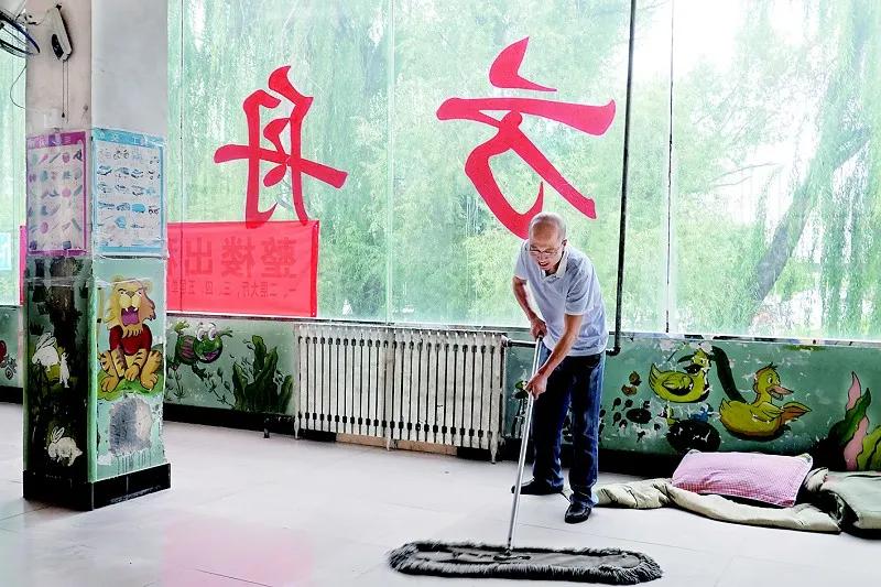 当爸爸当妈又当老师,当爹当妈当老师