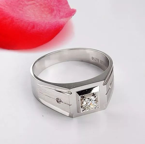 钻石戒指戒托经典款式,戒指经典款式