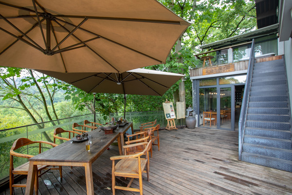 美豪酒店用3年时间,让民国府邸变身野奢酒店,就在西湖内