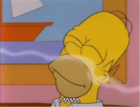 今年该买啥颜色的裙子,今年秋冬女装流行什么样式的裙子