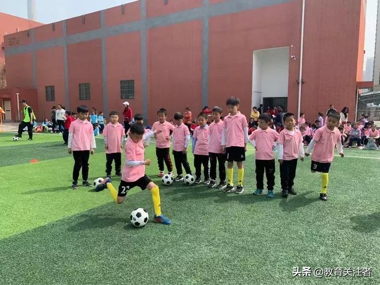 郑州市建设路小学足球,郑州市实验小学足球文化艺术节