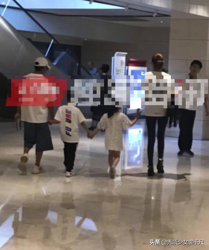 王宝强新恋情疑坐实与绯闻女友海边度假儿子称其“我的小冯冯”