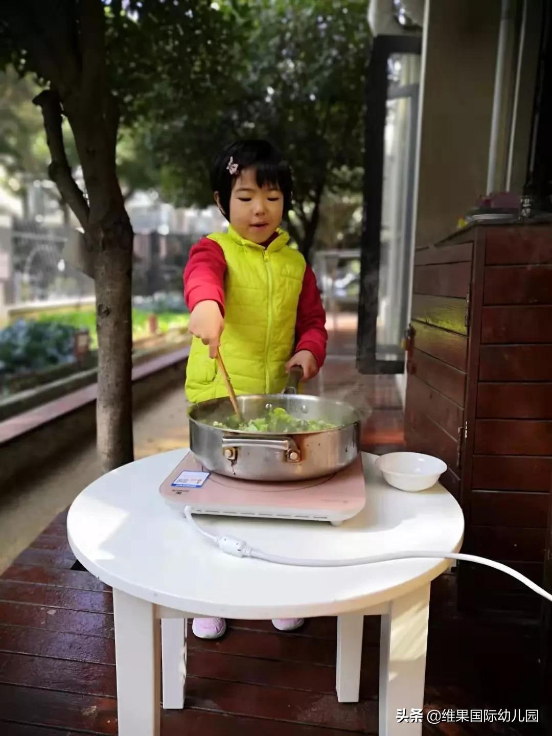 蒙台梭利幼儿园工作,蒙台梭利幼儿园视频