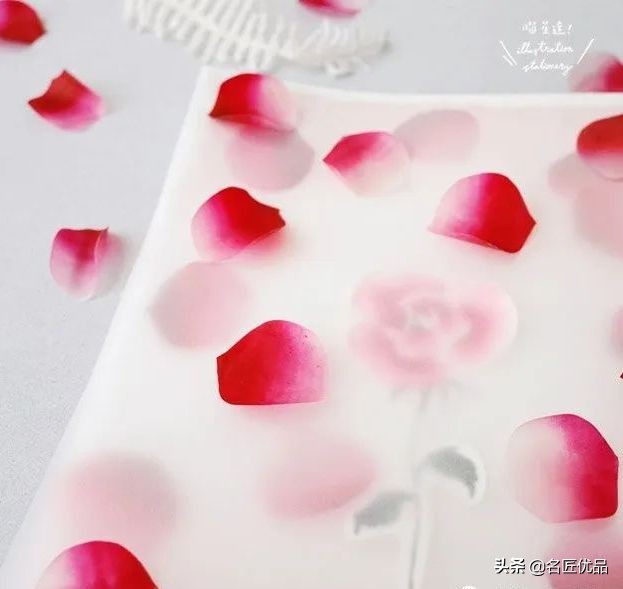 玫瑰花的卡纸贺卡,情人节贺卡简单又漂亮带玫瑰花