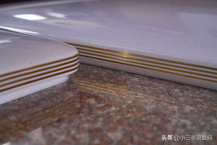 雷士满天星吸顶灯安装过程,雷士满天星吸顶灯测评