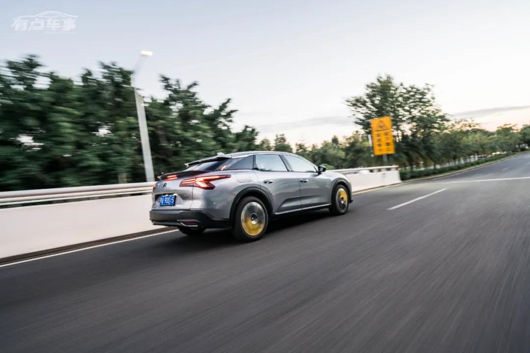 凡尔赛c5x和5008选哪个,凡尔赛c5x能让雪铁龙翻身吗