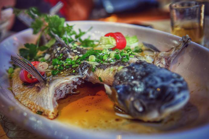 全新一代瑞虎8穿越剑门关,全新一代瑞虎8十万人百城公测