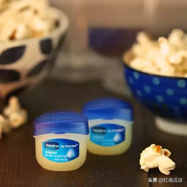 唇干起皮推荐什么润唇膏,什么唇膏让嘴唇变红润