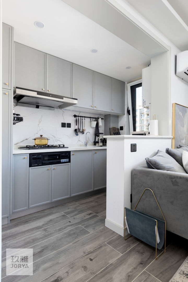 业主把家里收拾的井井有条,美女收拾家干净卫生