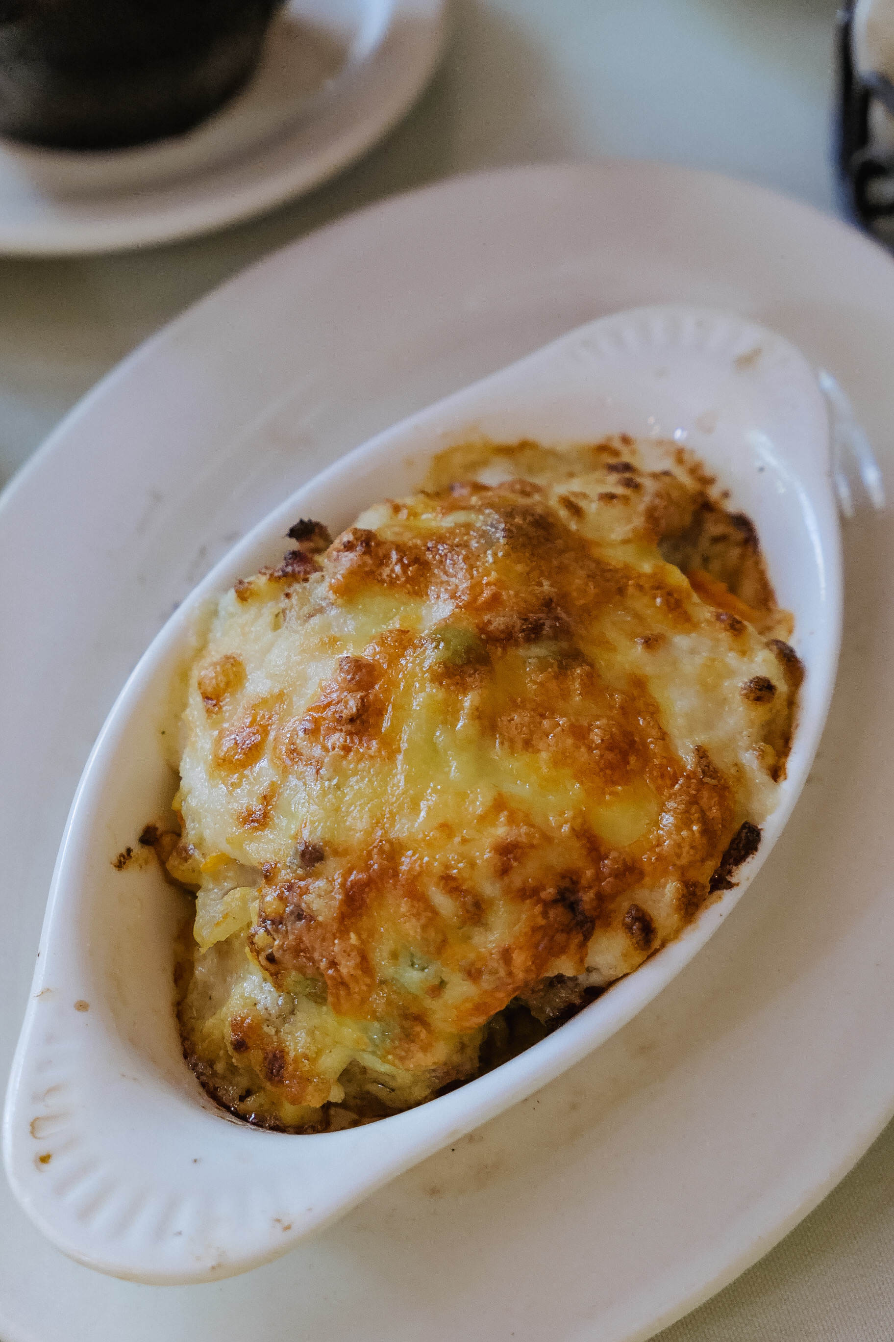 在天津，百十年来西餐一直和煎饼果子si“盟兄弟”？