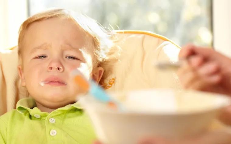 宝宝烧退了红疹消失是怎么回事,八个月宝宝烧退了出疹子了怎么办