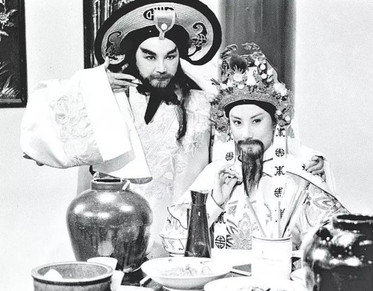 戏骨李香琴去世!曾是翁美玲干妈,和老搭档谭炳文传30年绯闻