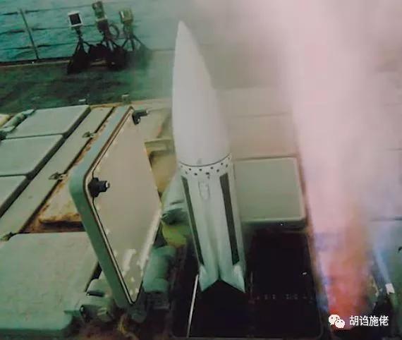 胡诌施佬:海军不急军迷急,“一坑四弹”在哪里