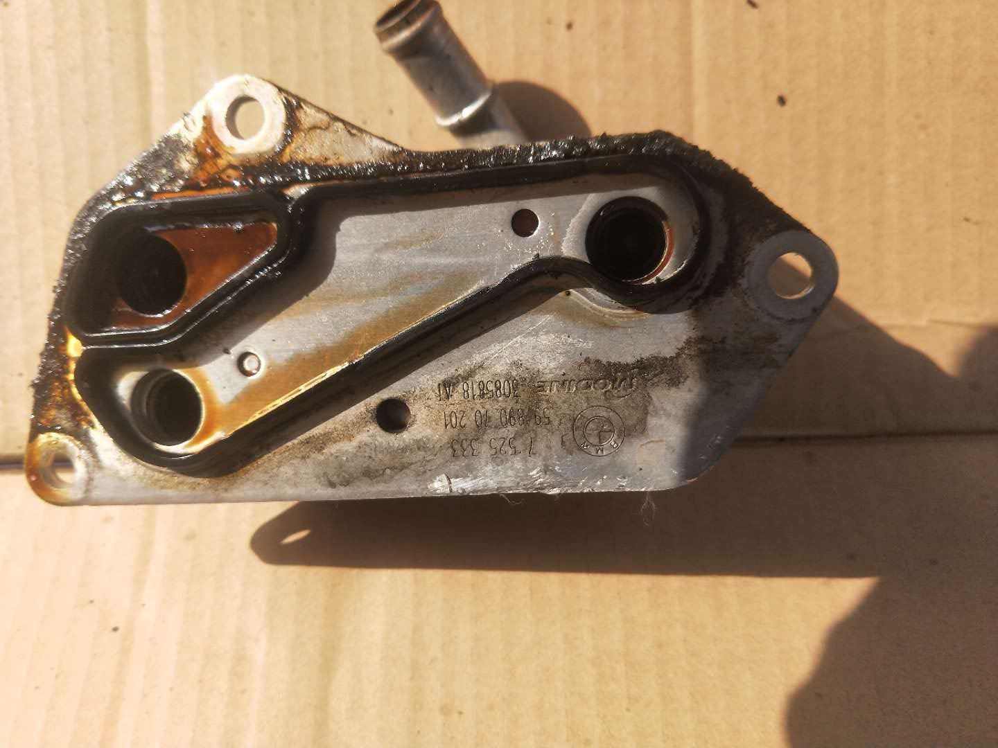 宝马发动机漏油维修,宝马发动机漏油的终极解决方案