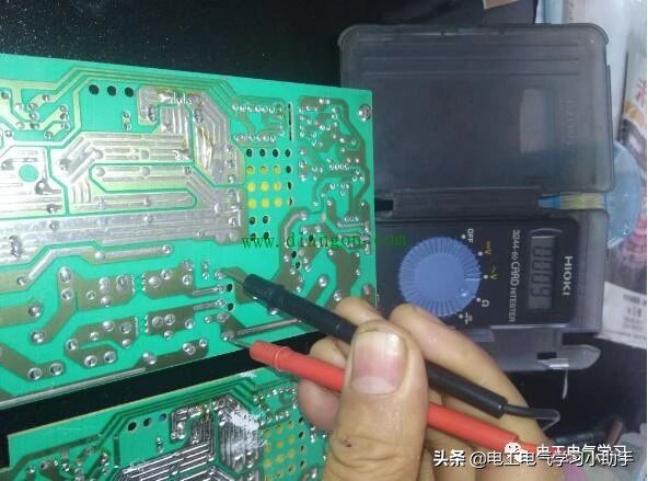 开关电源烧保险管一般是哪里短路,开关电源一插电就烧保险