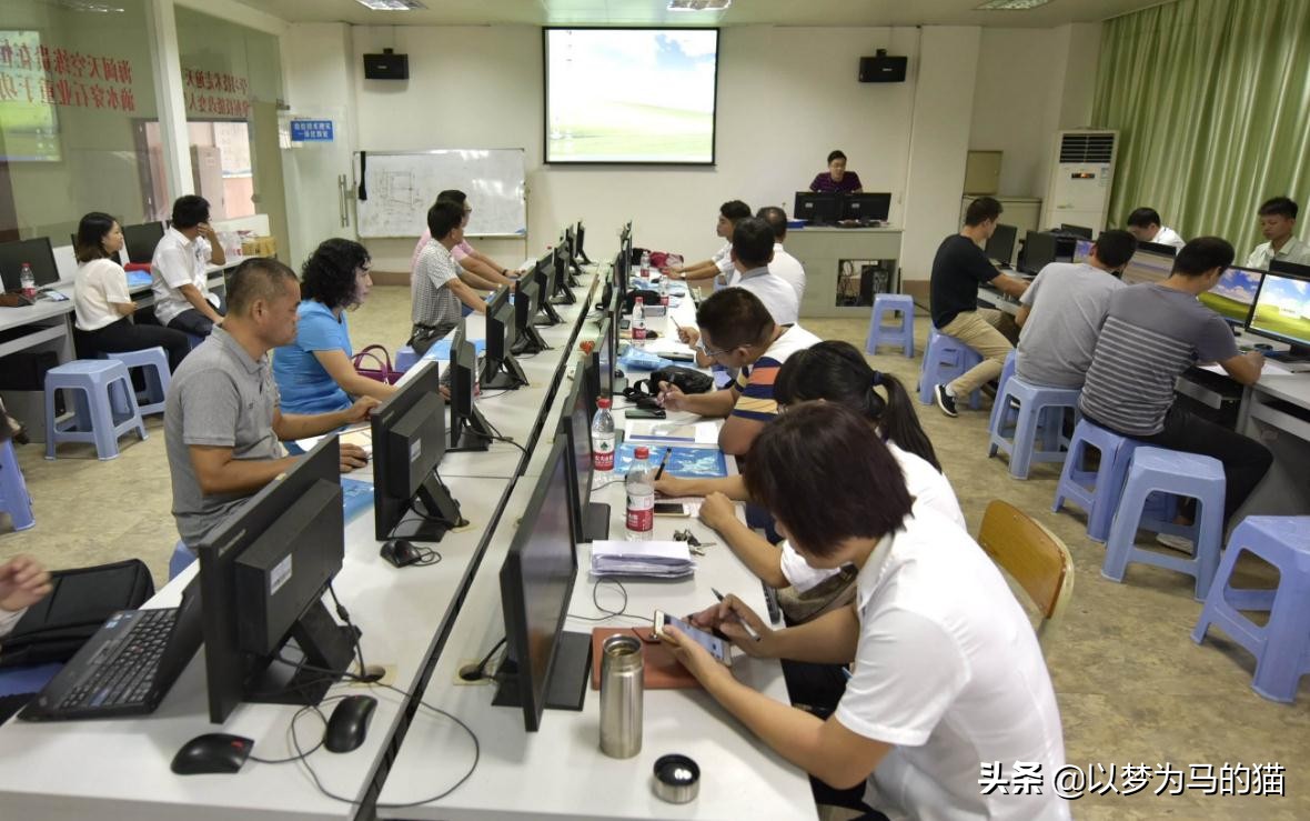 学历低适合学的技术,学历低学什么技术前景好
