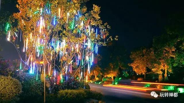 亮化工程让城市灯火通明,新兴县夜景图片