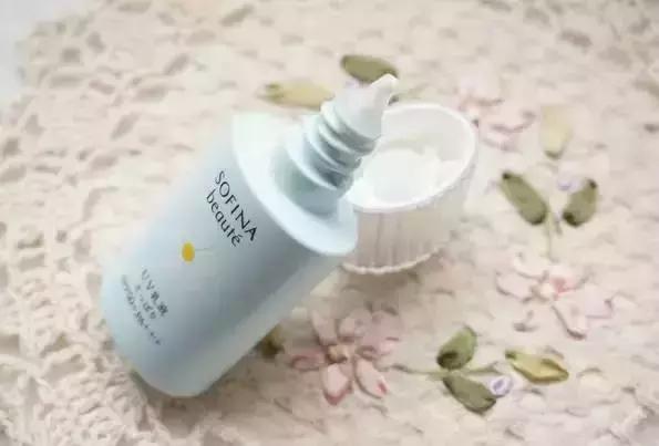 不化妆涂个防晒有什么用,比较好用的日常防晒