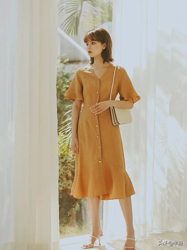 韩剧女主的穿搭连衣裙,韩剧女主穿条纹衬衫