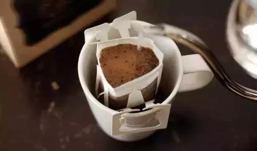 挂耳咖啡冲泡方法加奶顺序,滤泡式挂耳咖啡冲泡视频