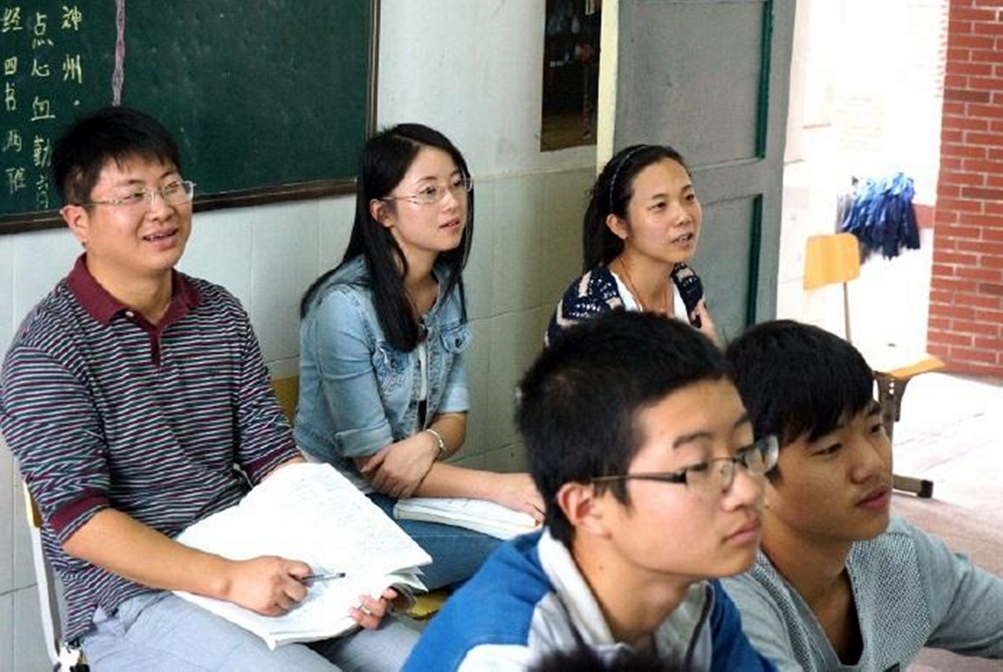 清北博士去深圳当老师年薪,为了年薪30万转行却踩了个大坑