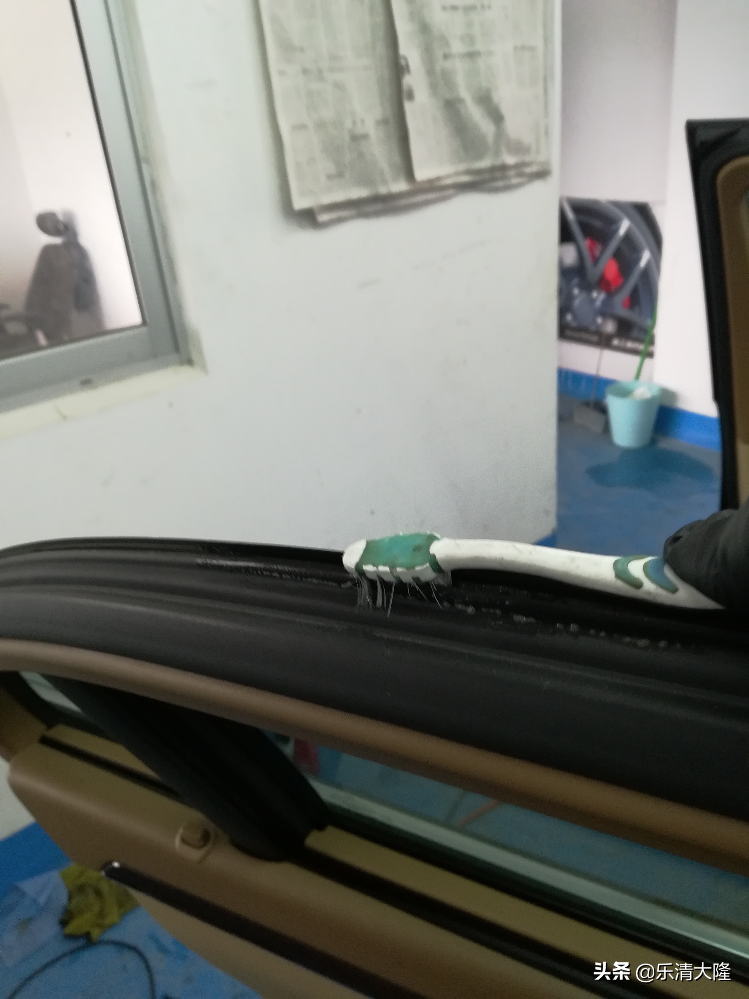 奔驰s350门边镀铬条,奔驰s350座椅清洗翻新