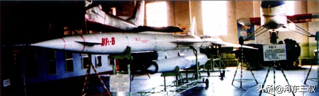 全球首款四发大型无人机,最早的四轴无人机