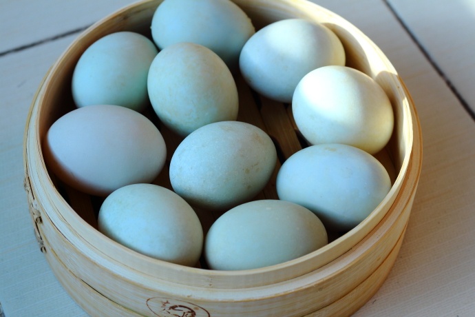 怎么腌鸭蛋又出油又起沙又好吃呢,腌鸭蛋又沙又出油的方法