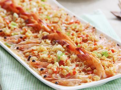 蒜蓉开背虾蒸粉丝的做法家常,彩虹小厨做的蒜蓉粉丝蒸虾