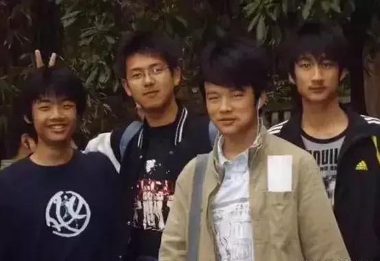 李现从小胖到小鲜肉,从胖子到男神的经历